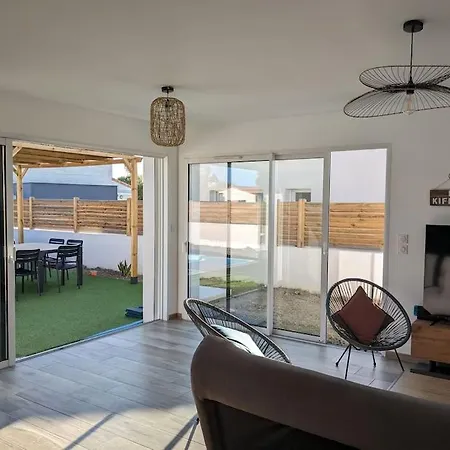 En Vendee Avec Piscine Chauffee Casa de Férias